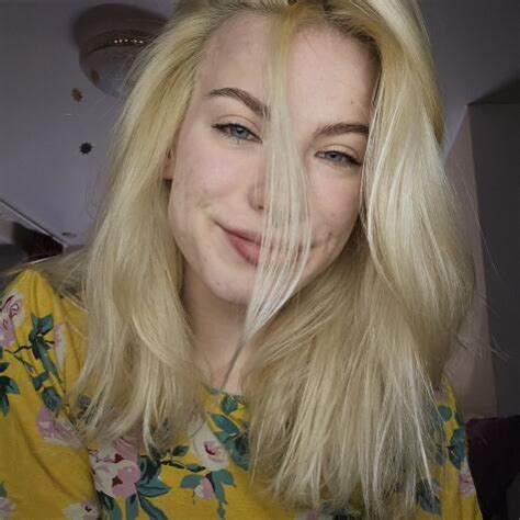 Cute Blonde S Videos And Clips Official Account Loyalfans