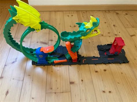 Hot Wheels City Napad Zmaja Na Gasilski Dom HDP