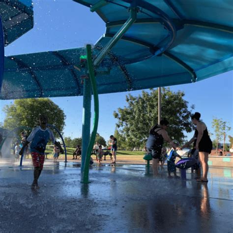 Kiwanis Park Splash Pad - Dig Studio