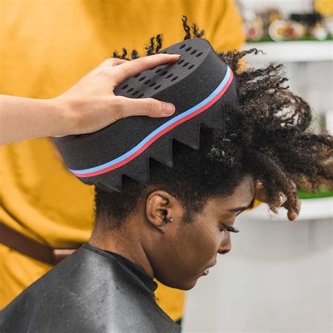 Curl Sponge on Straight Hair: Effortless Curls for Radiant Beauty!