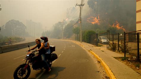 46 Reported Dead In Chile As Forest Fires Move Into Densely Populated