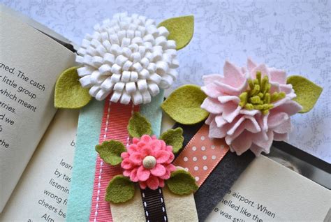 artful notions: Felt Bookmarks