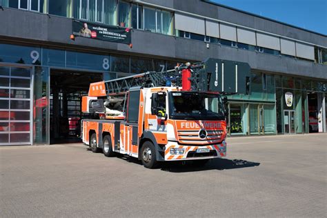 Bf Frankfurt Am Main Mercedes Benz Atego Dlk Mit Neuen