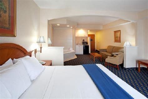 Holiday Inn Express & Suites Orangeburg, an IHG Hotel, 118 Sleep Inn Dr, Orangeburg, SC - MapQuest