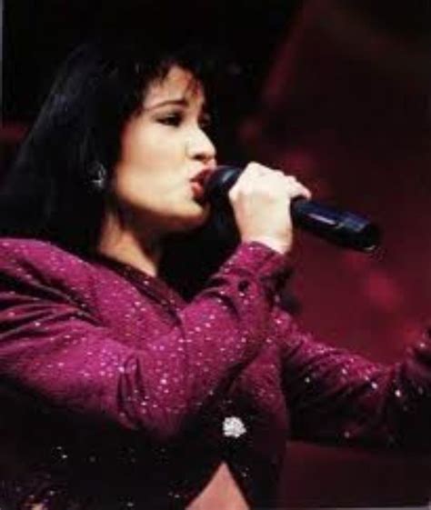 Selena Quintanilla Last Concert Smiling