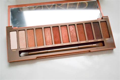 TURNING UP THE HEAT URBAN DECAY NAKED HEAT PALETTE The Glossy Glam