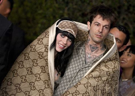 billie eilish  husband billie eilish boyfriend wiyoi