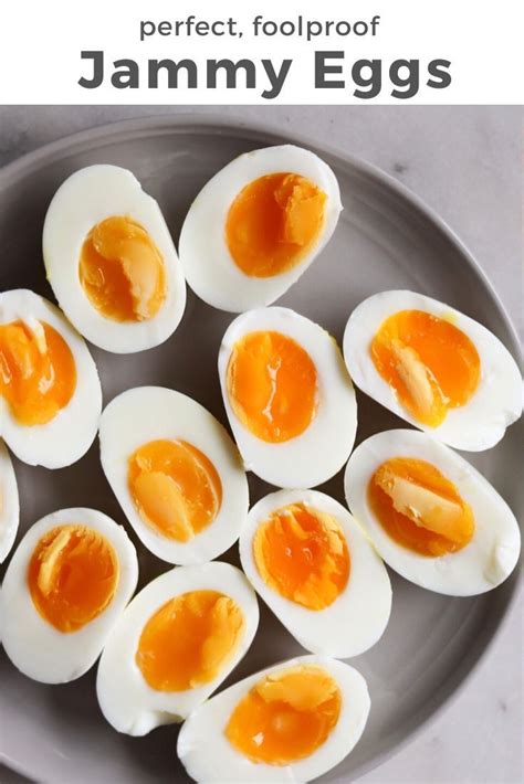 How To Make Hard Boiled Eggs With Yolk In The Middle - WHODOTO