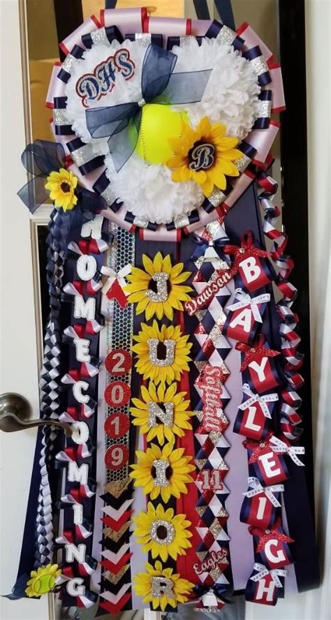 Not Your Average Mum” Handcrafted By Amanda Morse Homecoming Mums