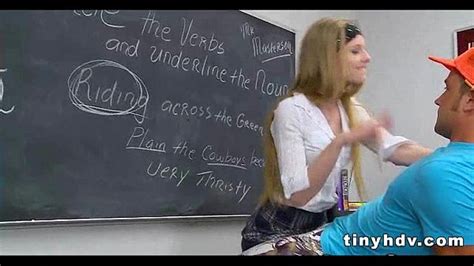 Amazing Teen Pussy Avril Hall 7 91 Free Mobile Porn Videos IPornTV