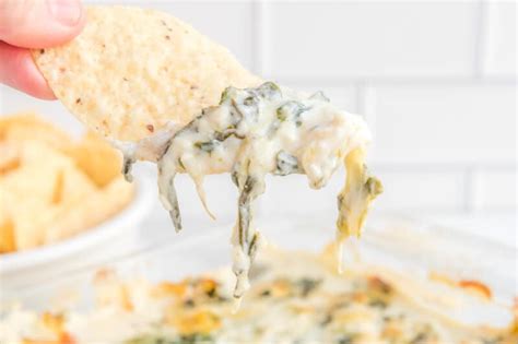 Applebee's Spinach Artichoke Dip - CopyKat Recipes