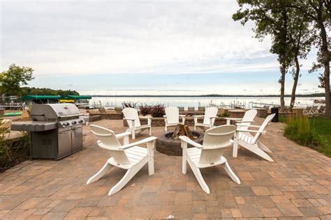 Reserve BAY COLONY UNIT 775 Gull Lake Rental Gull Lake Beach