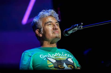 Se cumplen treinta años del primer disco solista de Jorge González tras