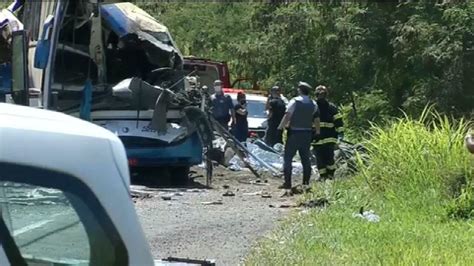 Vídeo Sobe Para 37 O Número De Mortos Em Acidente Em Rodovia Em Sp