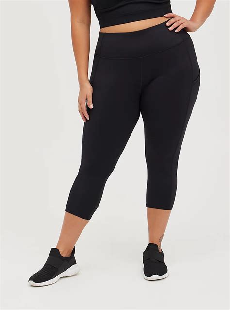 black capri leggings with pockets