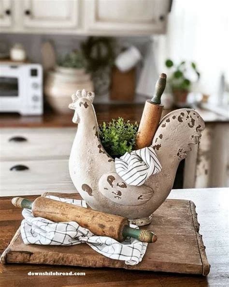 Pin By C K Tice On Ceramics In Chicken Kitchen Decor Farmhouse