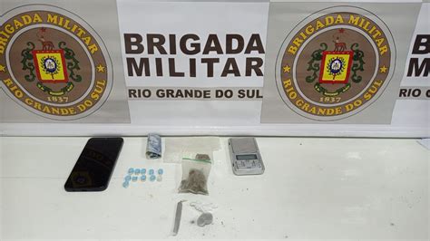 Traficante é Preso Em Flagrante Pela Brigada Militar Em Canela Rádio