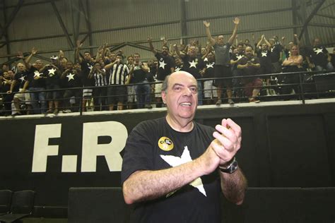 Botafogo trabalha para reformular modelo de gestão ajuda dos