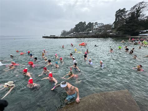 F Te Des Baigneurs Janvier Bains Jet Es