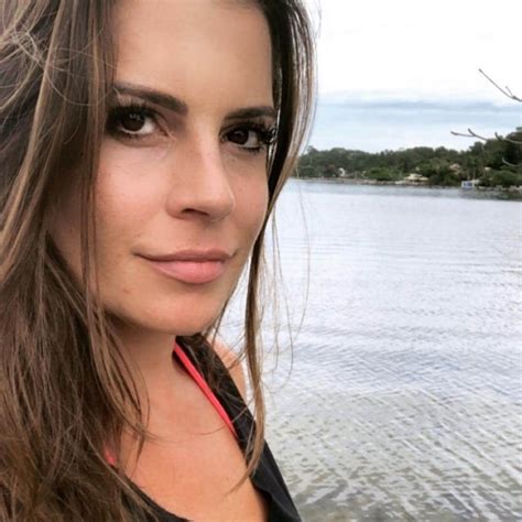 50 Hot And Sexy Photos Of Maryeva Oliveira 12thBlog