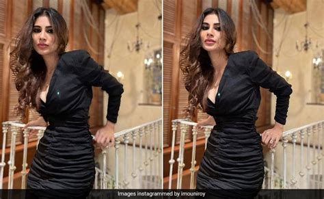 Mouni Roy Cant Get Enough Of Her Black Dress Even When Shes Travelling Across The World