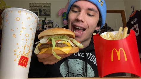 Eating Mcdonalds Smoky Blt Quarter Pounder🍔 Youtube