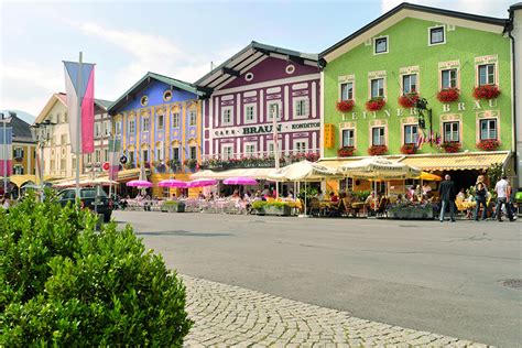 Lake Mondsee and city of Mondsee in the Salzkammergut