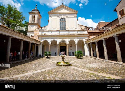 Basilica san clemente rome Banque de photographies et dimages à haute