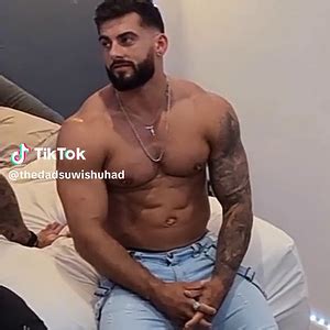 Help ID This Very Hot Stud LPSG