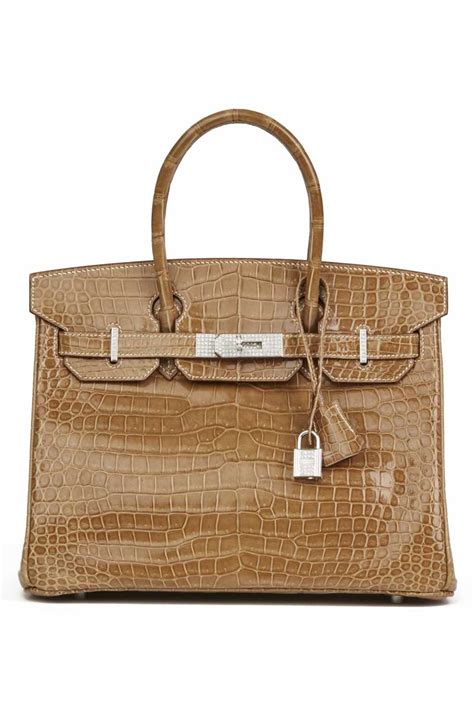 This diamond-encrusted Hermès Birkin bag is priced at 220,000 euros | Vogue France