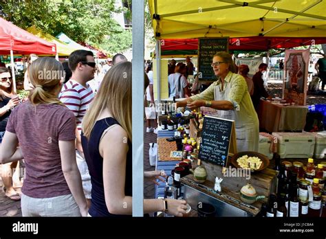 Charleston Farmers Market Charleston South Carolina Stock Photo Alamy