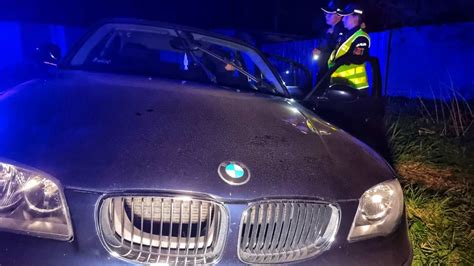 Nie uciekł BMW przed policyjną KIA Dwóch policjantów w szpitalu