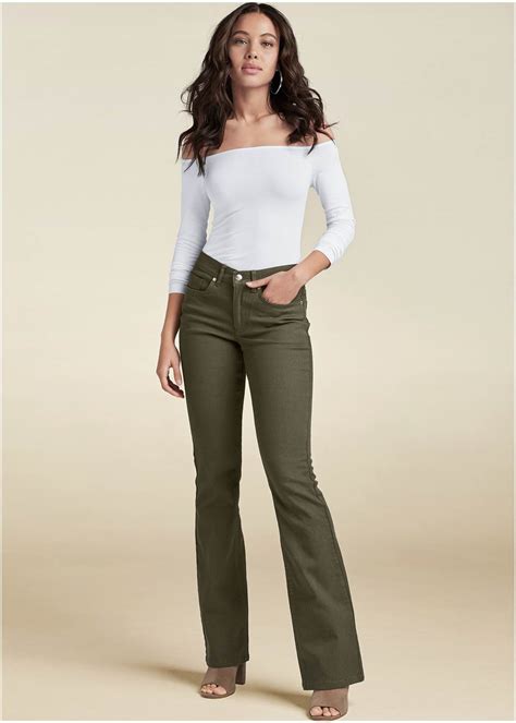 Halle Bootcut Jeans In Olive Denim Venus