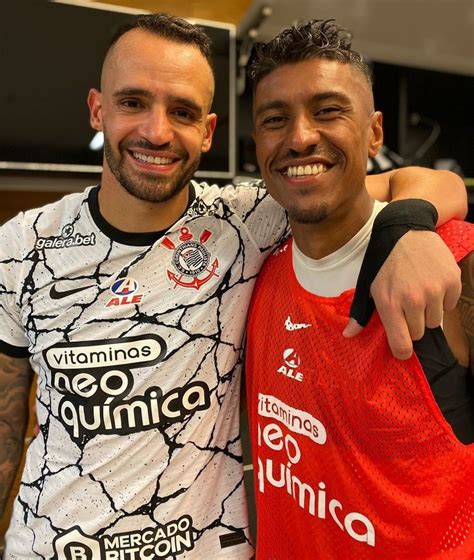 Renato Augusto E Paulinho Renato Augusto Paulinho Corinthians