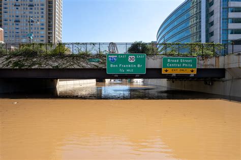 Ida flooded Philadelphia’s Vine Street Expressway one year ago - On top of Philly news