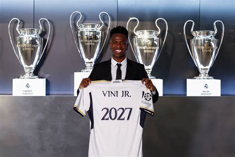 Real Madrid anuncia renovação de contrato Vinícius Júnior até 2027