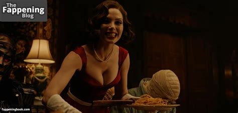 April Bowlby Nude OnlyFans Leaks Fappening FappeningBook