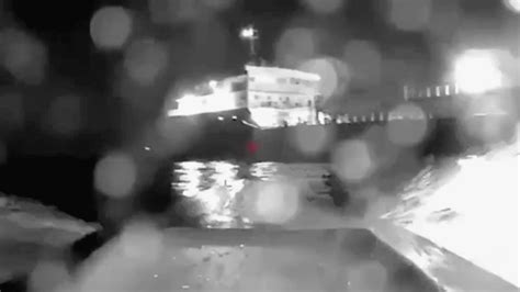 Ukraine Offensive Video Zeigt Drohnenangriff Auf Russischen Tanker