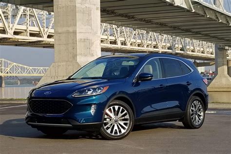 2020 Ford Escape Hybrid: A greener small SUV - CNET