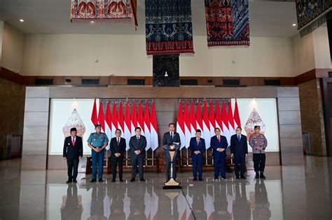 [foto] Presiden Jokowi Dan Ibu Iriana Mulai Rangkaian Lawatan Ke