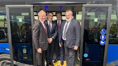 Iveco Bus Inaugura A Foggia La Nuova Fabbrica Di Autobus