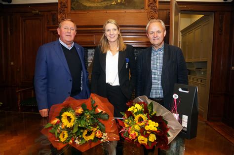 An Stokmans Wordt Burgemeester In Kapellen Dirk Van Mechelen Zet Na 24