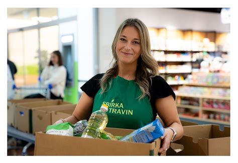 Z Kazn Ci Tesco Darovali Ve Sb Rce Potravin Neuv Iteln Ch Tun