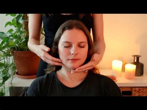 ASMR Light Touch Face Neck Hair Massage Jewelry Tracing Hair