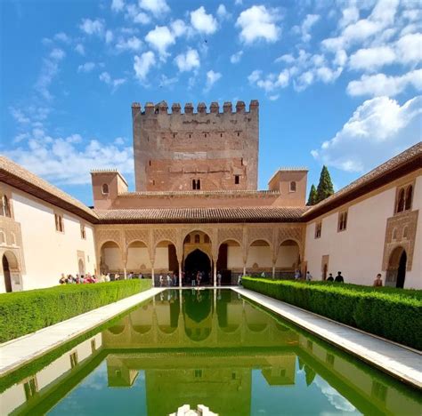 Granada Alhambra Nasrid Palaces Guided Tour With Tickets Getyourguide