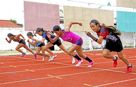 Tania Robles Presente En El Control Estatal Selectivo De Atletismo