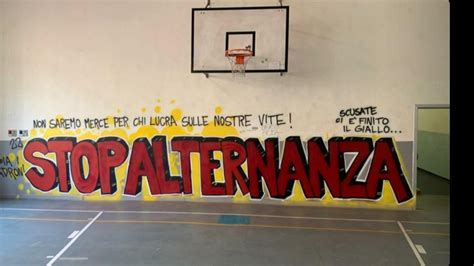 Milano Nel Primo Liceo Occupato D Italia Contro Il Futuro Governo