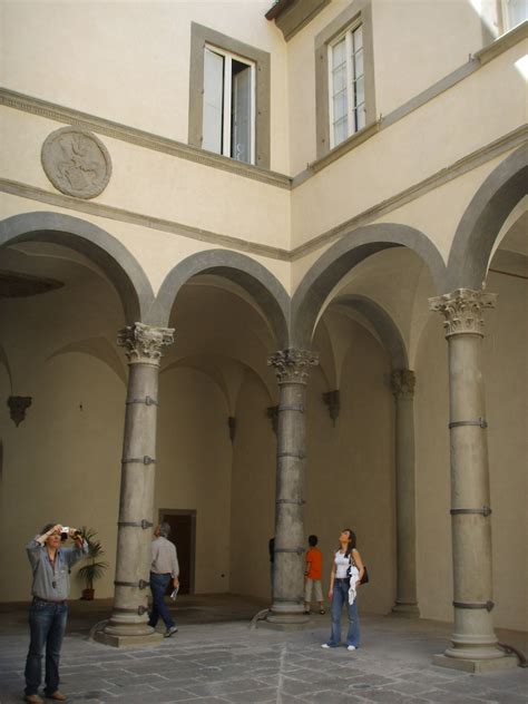 Palazzo Rucellai // courtyard Leon Battista... - a building a day