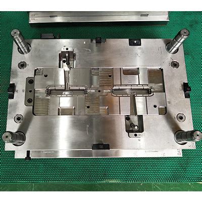 China Prototype Mold Making Pt Plastic Injection Molding Service