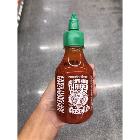 ซอสพรกศรราชา ยหอเสอรองไห ซอสศรราชามาโย thaiger crying sriracha hot chilli sauce
